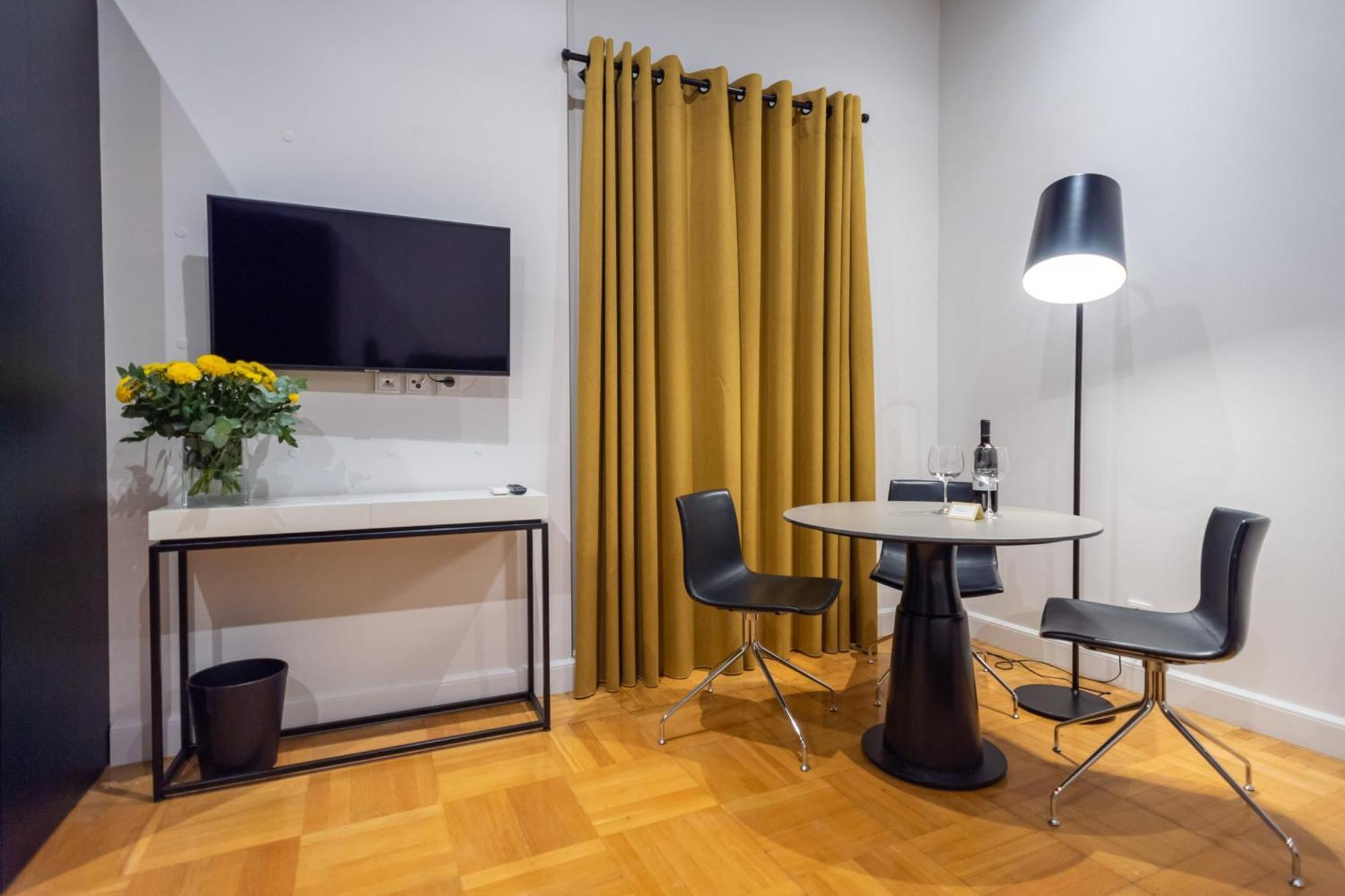 33Solonossuites Athen Zimmer foto